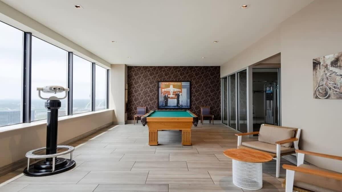 26Th Fl Bold Cozysuites With Pool, Gym Даллас Екстер'єр фото